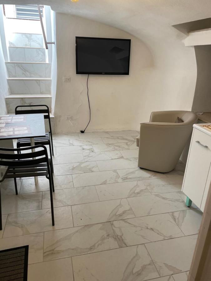 Mory&Clary Cave Palese Airport Bed & Breakfast Bari Dış mekan fotoğraf