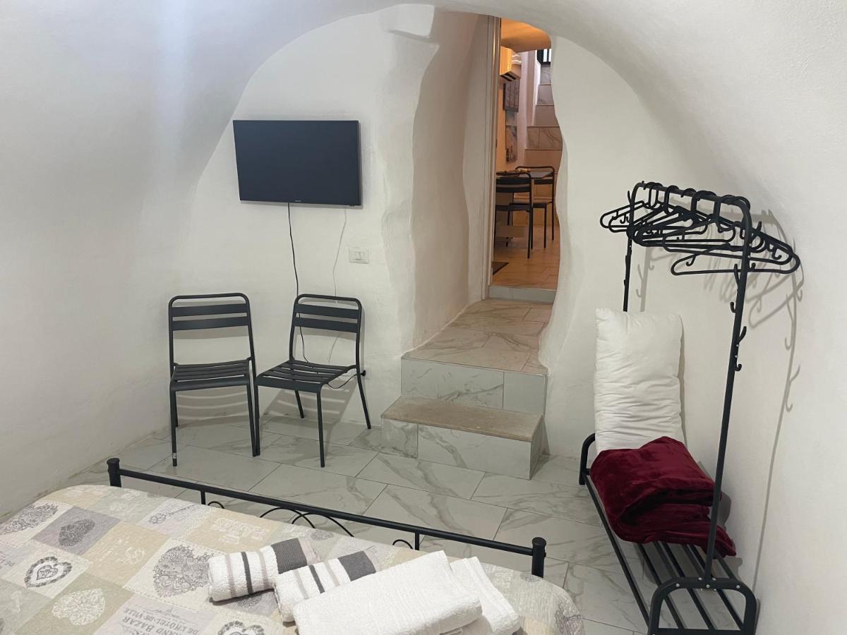 Mory&Clary Cave Palese Airport Bed & Breakfast Bari Dış mekan fotoğraf