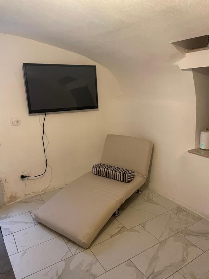 Mory&Clary Cave Palese Airport Bed & Breakfast Bari Dış mekan fotoğraf